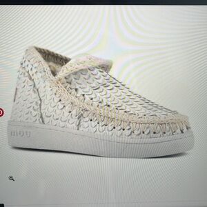 Mou shoes